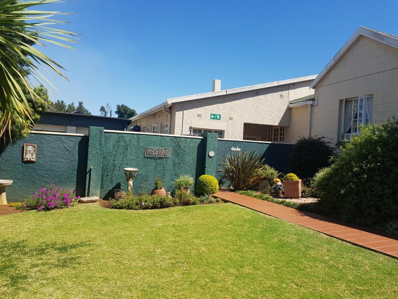 Bishops Guest House Vryheid Luaran gambar